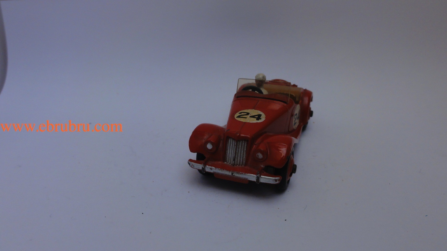 MG MIDGET rouge (Anglais) Dinky toys ref 108