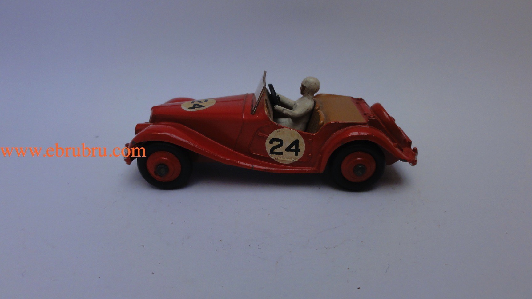 MG MIDGET rouge (Anglais) Dinky toys ref 108