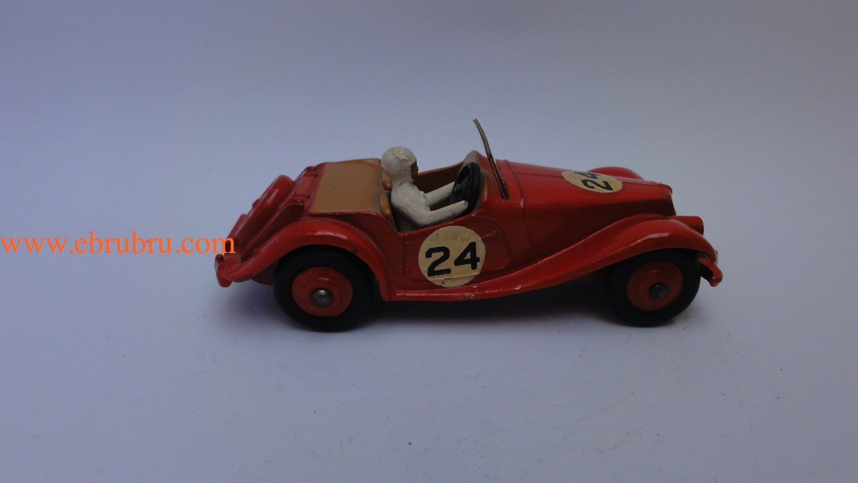 MG MIDGET rouge (Anglais) Dinky toys ref 108