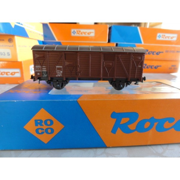 ROCO WAGON COUVERT MARCHANDISE RÉF 4315 A AVEC BOITE