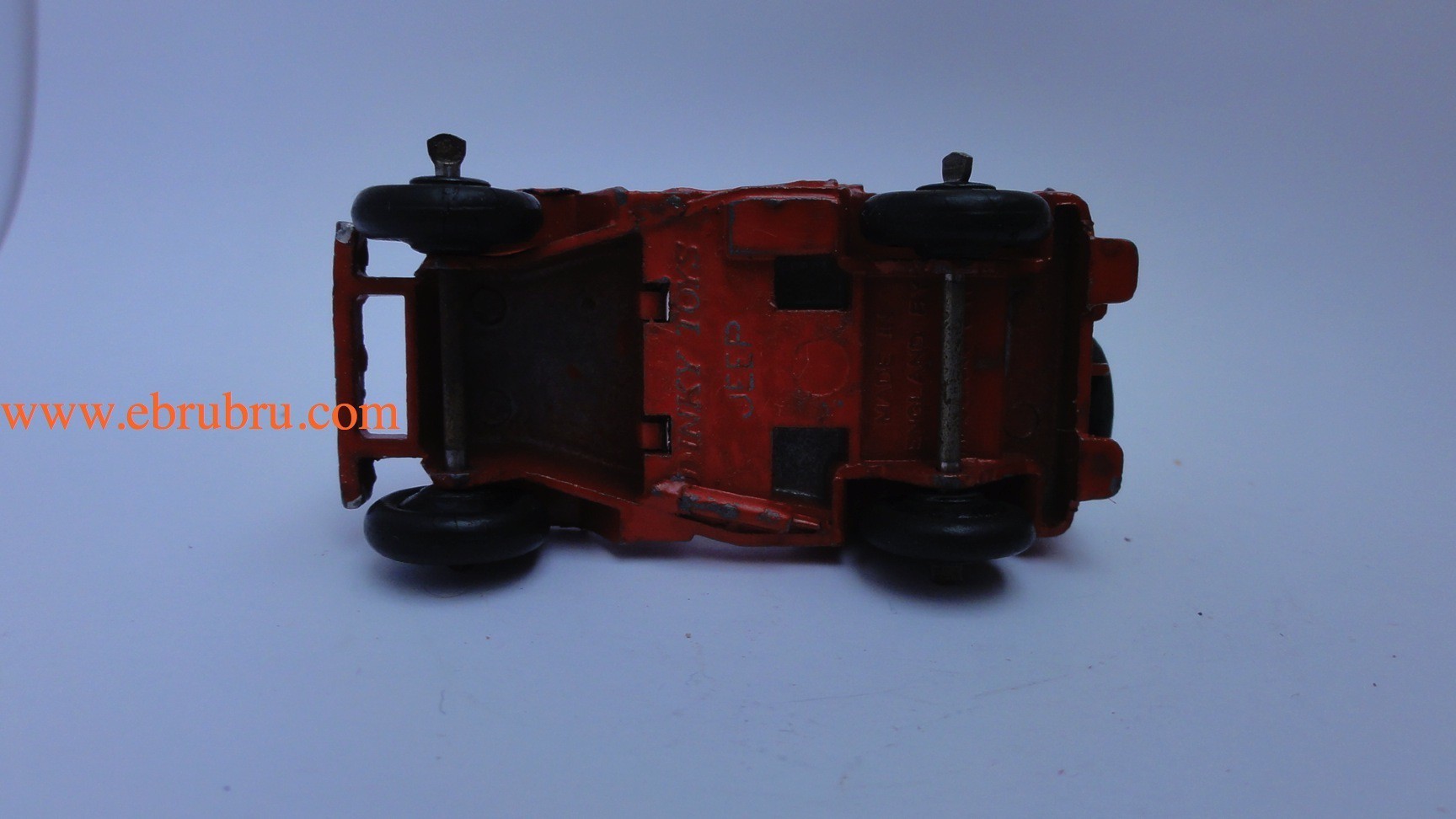 JEEP rouge (Anglais) Dinky toys