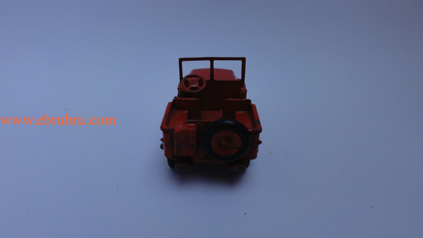 JEEP rouge (Anglais) Dinky toys