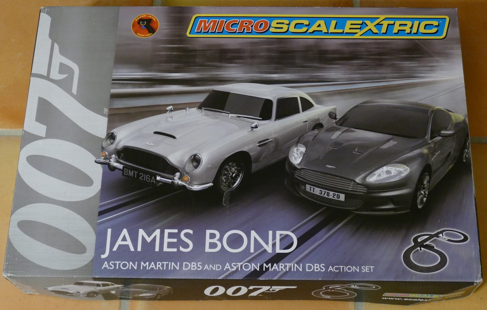 MICRO SCALEXTRIC SET JAMES BOND 007 REF C 1309