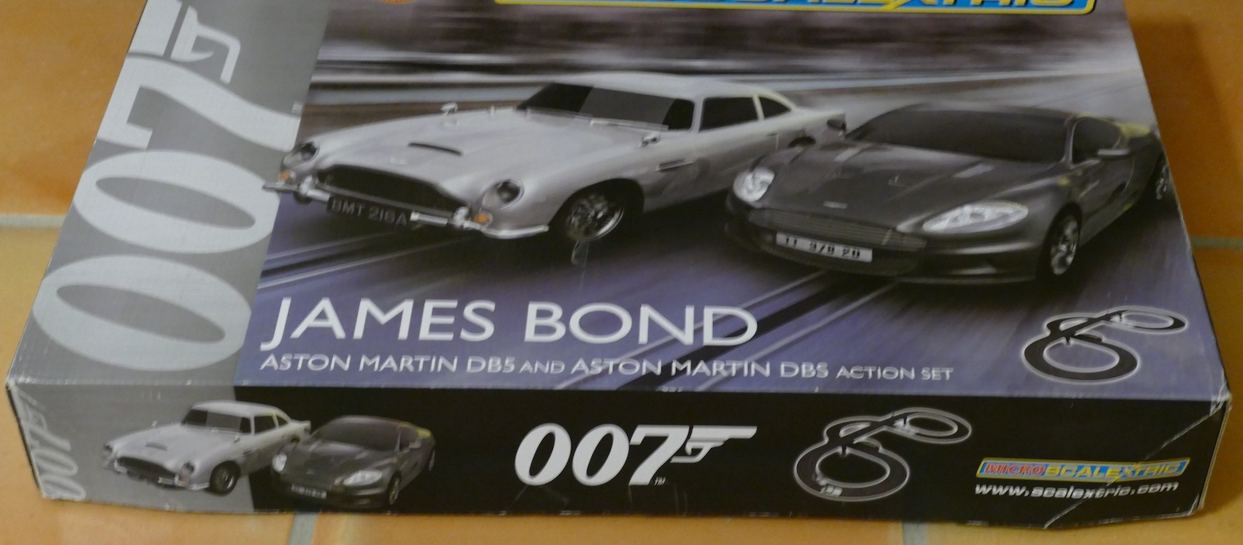 MICRO SCALEXTRIC SET JAMES BOND 007 REF C 1309