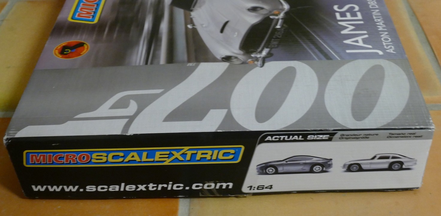 MICRO SCALEXTRIC SET JAMES BOND 007 REF C 1309