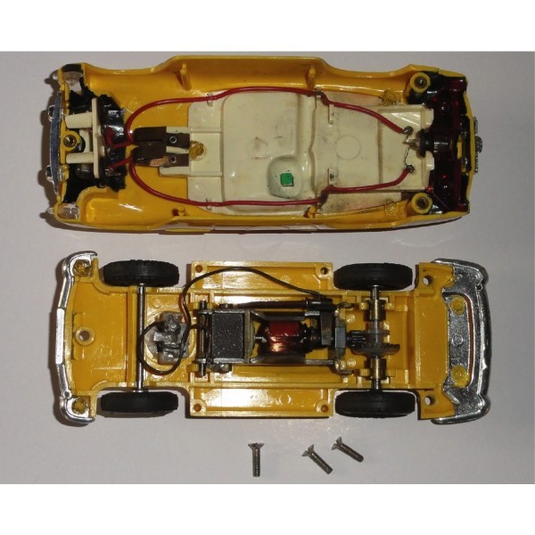 ASTON MARTIN DB4 GT JAUNE SCALEXTRIC RÉF E3