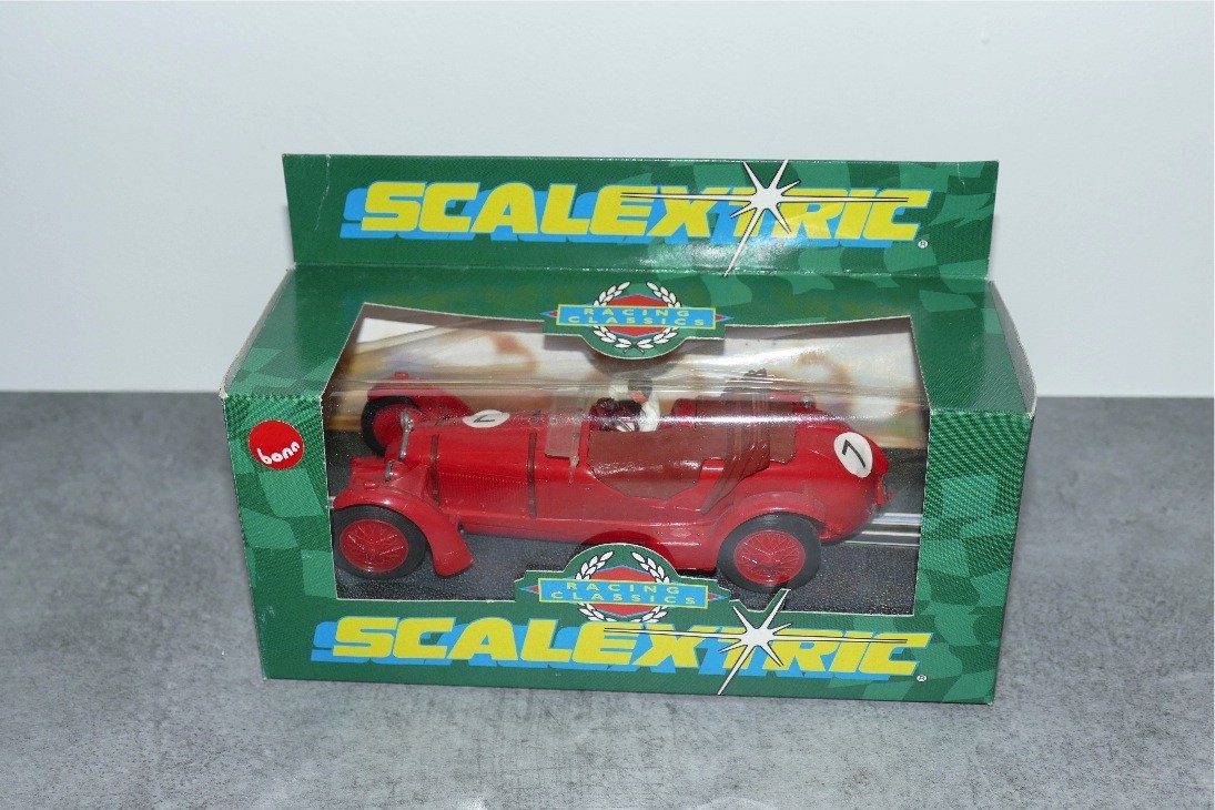 ALFA ROMEO SCALEXTRIC 8C ROUGE REF C241