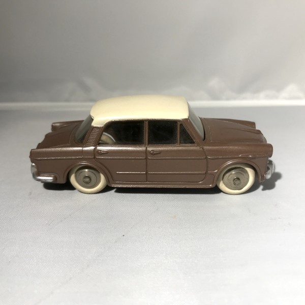 FIAT 1200 GRANDE VUE   DINKY TOYS