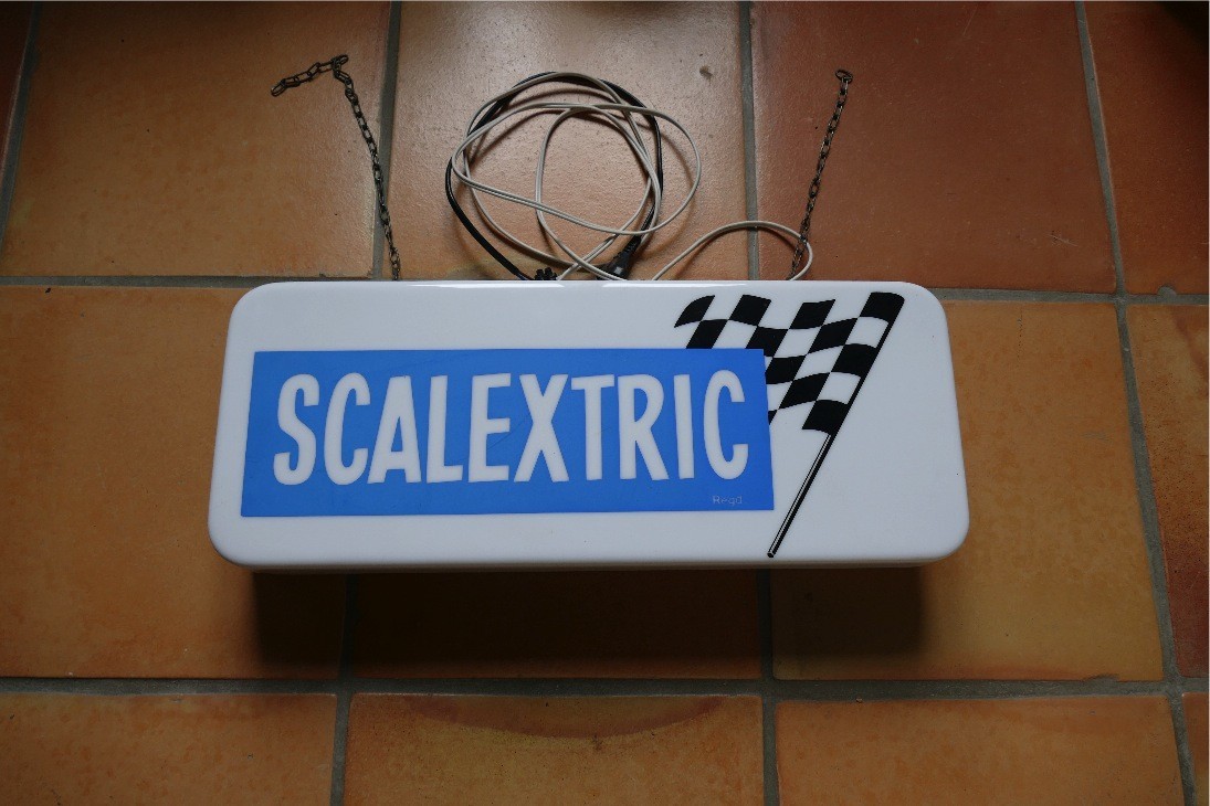 ENSEIGNE LUMINEUSE SCALEXTRIC