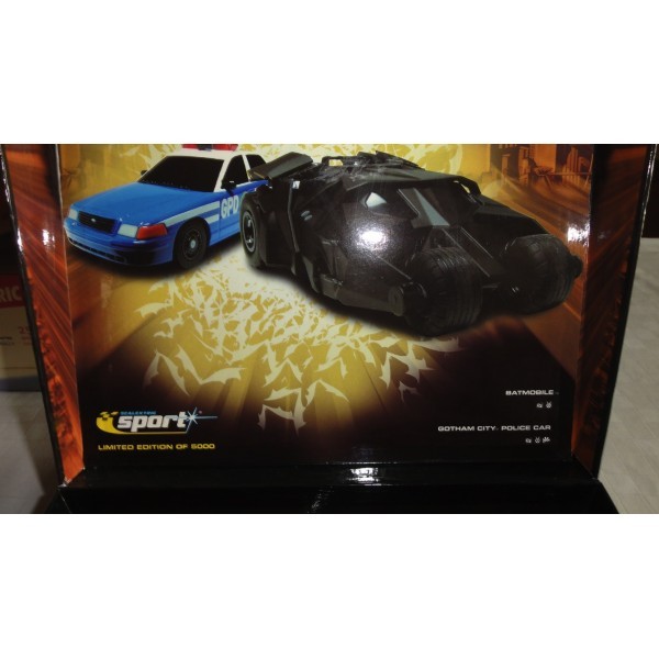 BATMAN BEGINS BATMOBILE GOTHAM CITY POLICE CAR SCALEXTRIC RÉF C 2669A