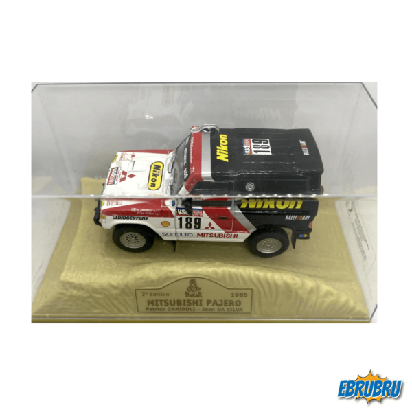 Mitsubishi Pajero - La légende du Dakar NOREV No 10