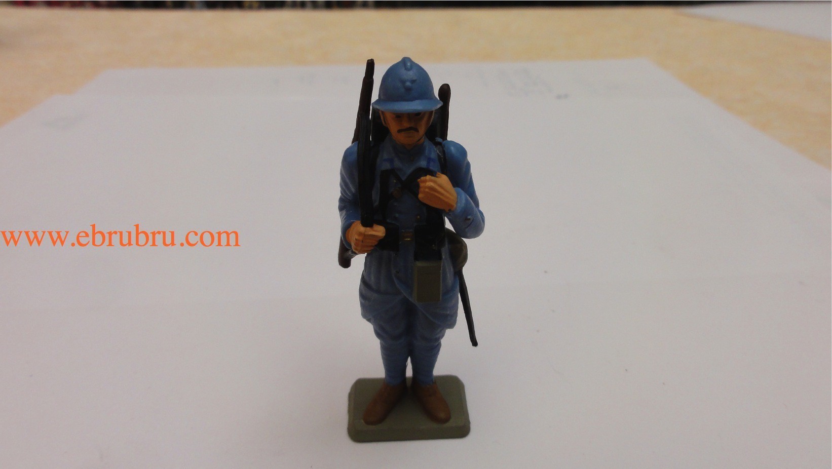 Cuirassier mousqueton sur epaule starlux ref P1