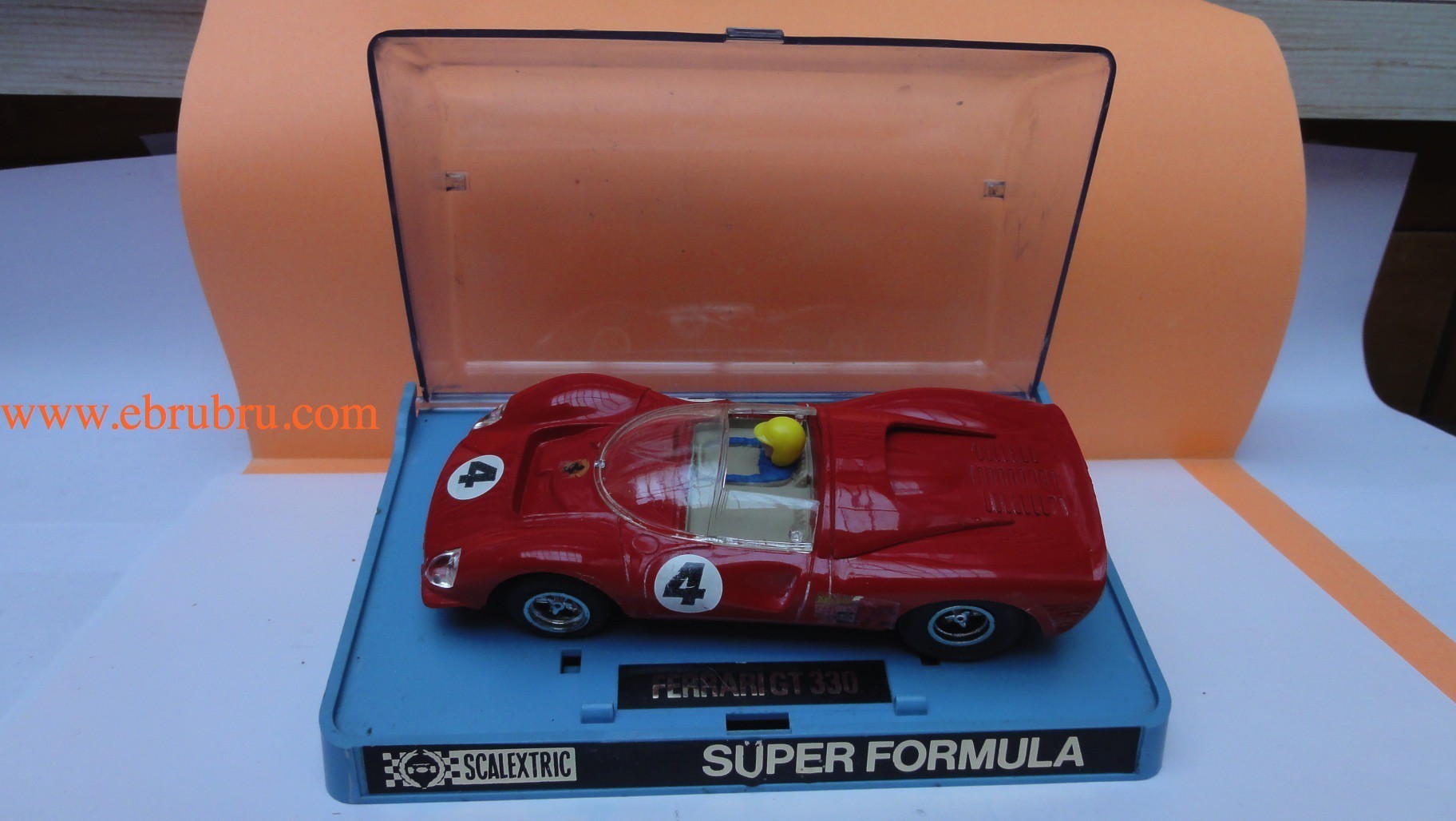 Ferrari 330 GT Rouge Scalextric EXIN C41