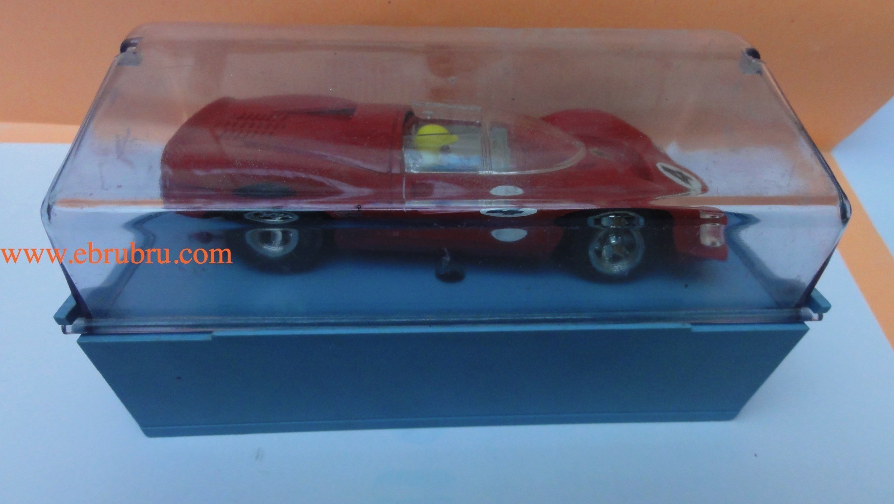 Ferrari 330 GT Rouge Scalextric EXIN C41