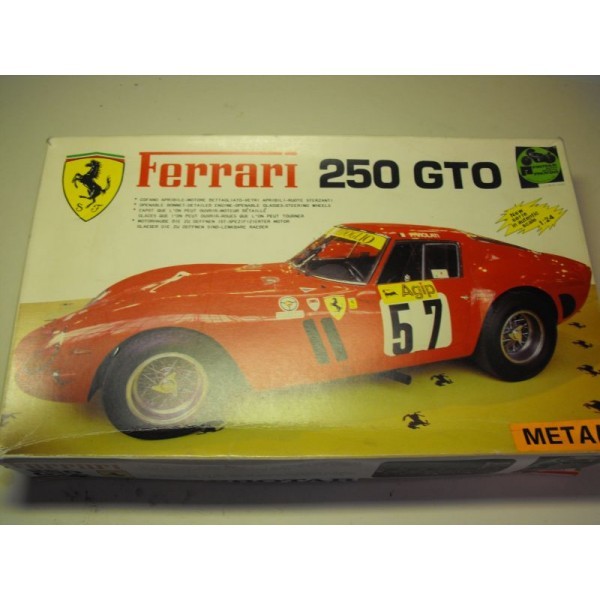 FERRARI 250 GTO PROTAR 1/24 eme metal