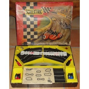 COFFRET SIDE CAR SET SCALEXTRIC RÉF MC1