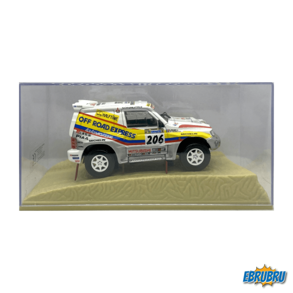 Mitsubishi Pajero - La légende du Dakar NOREV No 08
