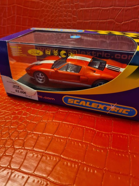 FORD GT ROAD 2003 VERSION SCALEXTRIC REF C2661