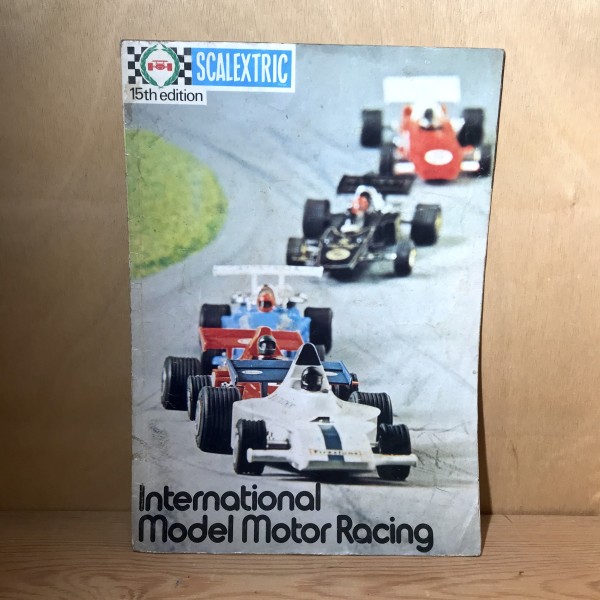 Catalogue Scalextric édition 15 - Model Motor Racing