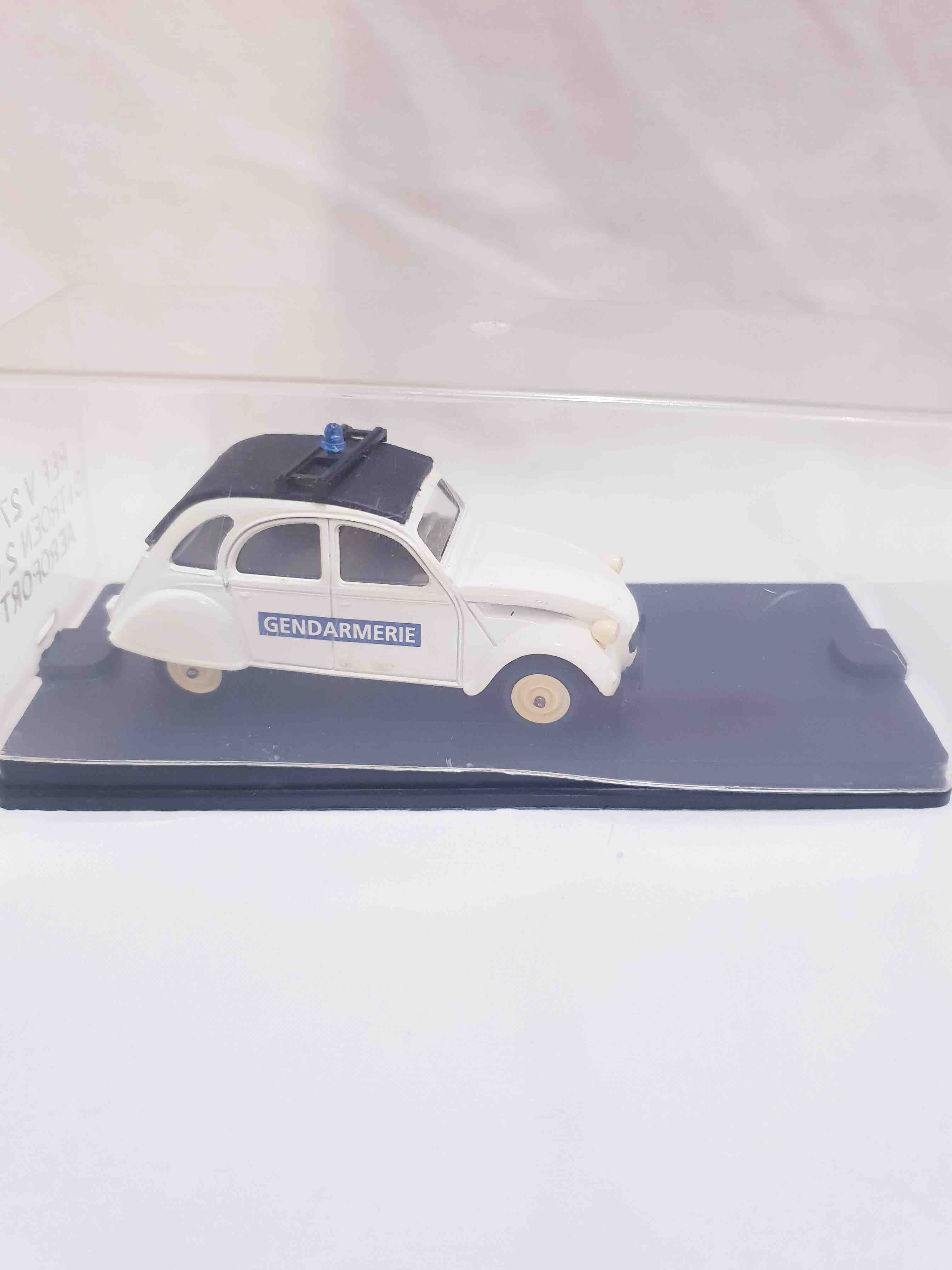 V274 CITROEN 2 CV AEROPORT GENDARMERIE VEREM