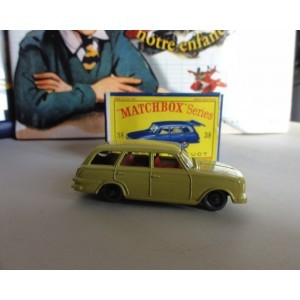 AUTHENTIC LESNEY SERIES MATCHBOX 38 VAUXHALL VICTOR ESTATE VINTAGE CAR