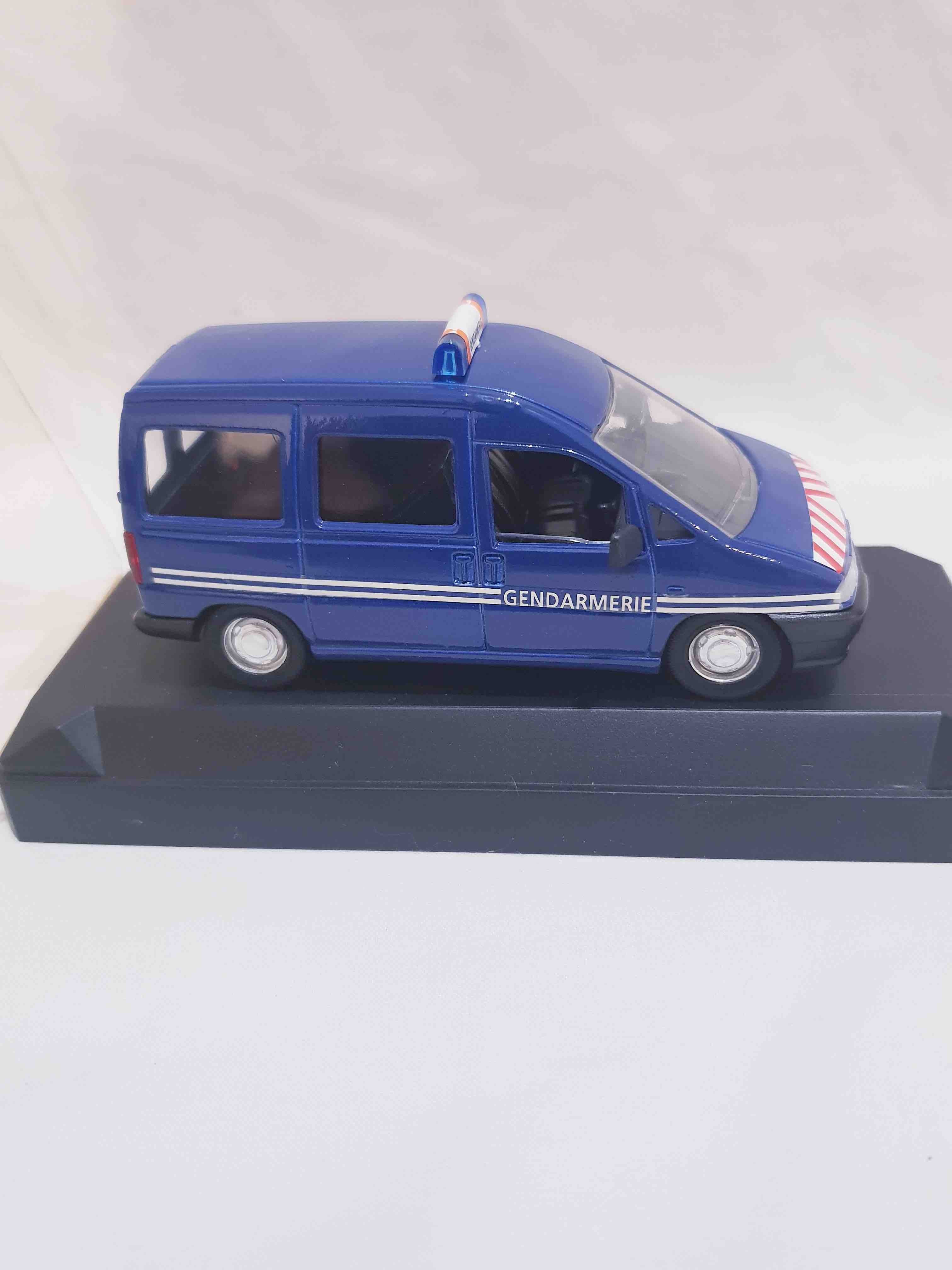 V282 CITROEN JUMPY GENDARMERIE VEREM SOLIDO