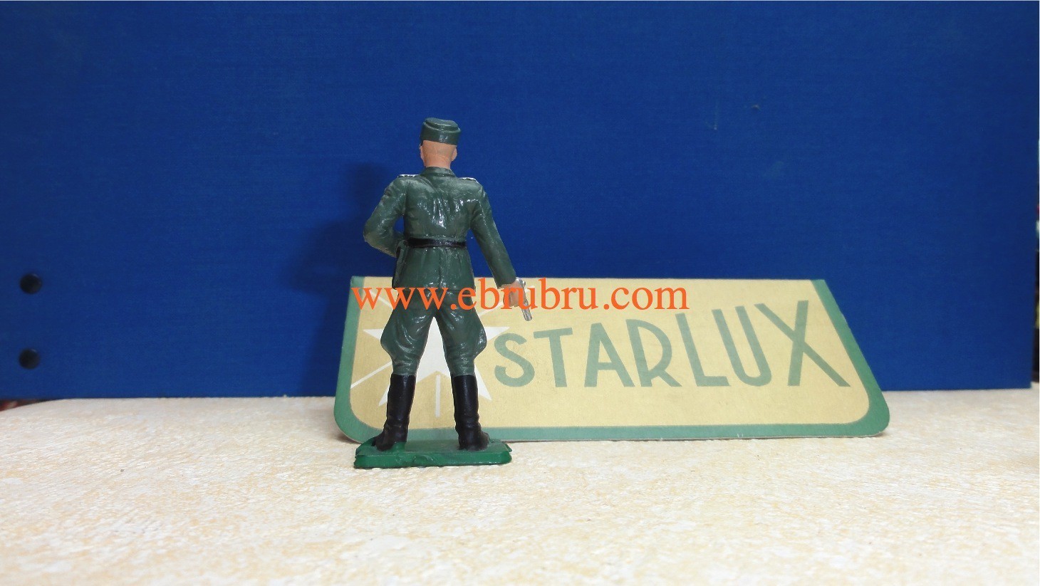 CAPITAINE SOLDAT ALLEMAND STARLUX REF V3