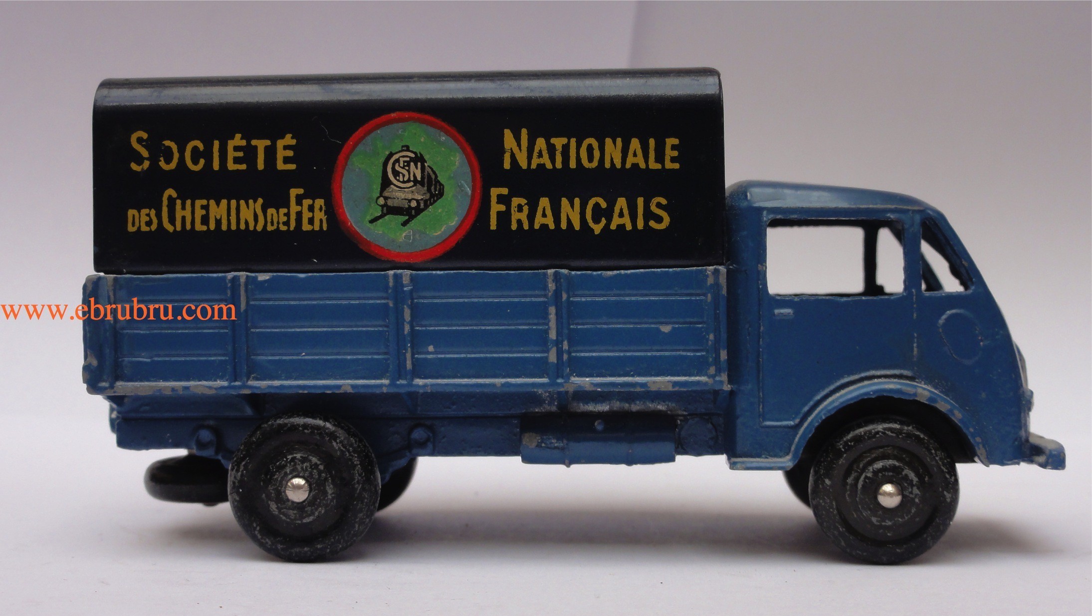 FORD BACHE SNCF DINKY TOYS RÉF 25JB