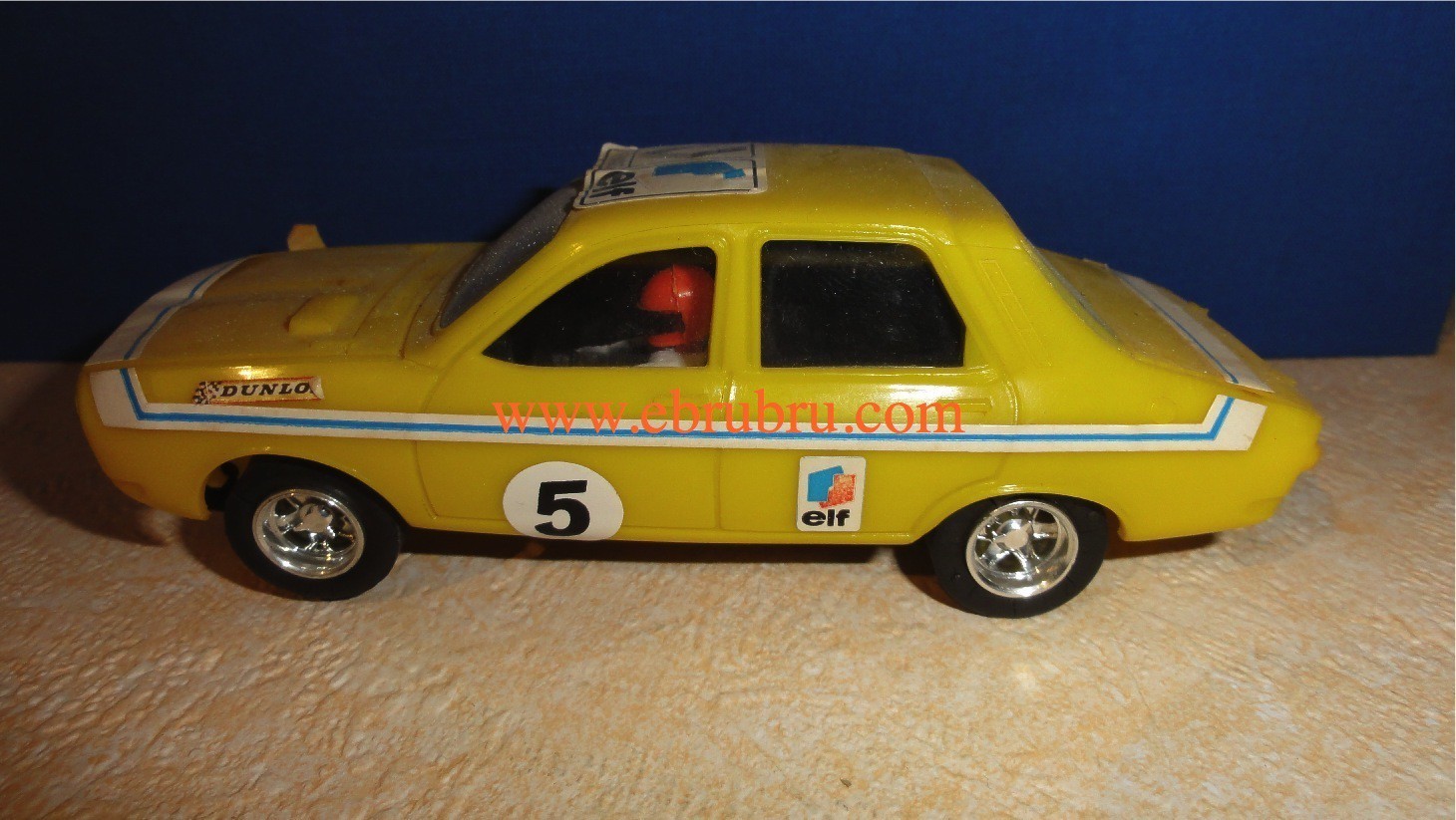 RENAULT 12 GORDINI  JAUNE GROS MOTEUR SCALEXTRIC RÉF 090154