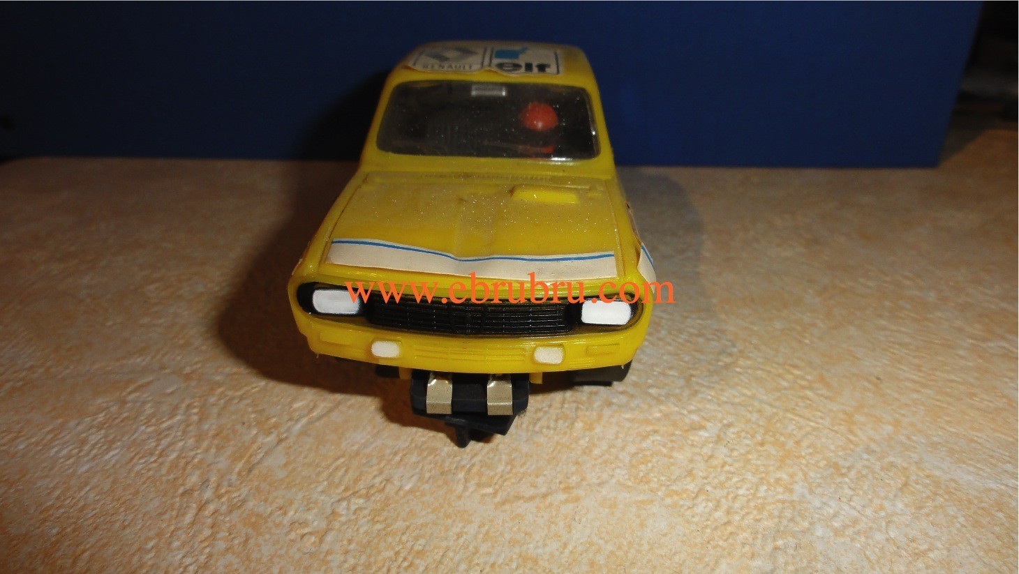 RENAULT 12 GORDINI  JAUNE GROS MOTEUR SCALEXTRIC RÉF 090154