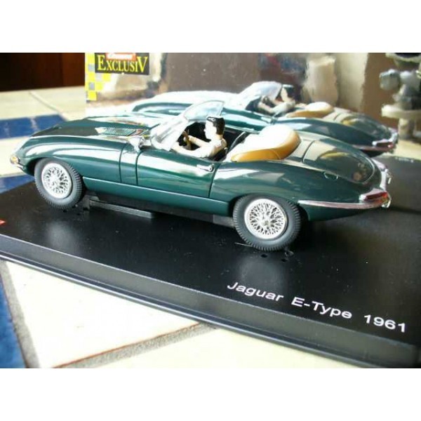 JAGUAR E Type 61