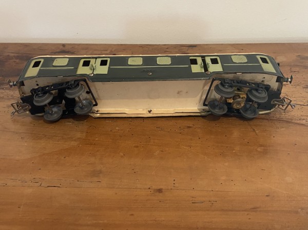 FOURGON à BAGAGES SNCF JEP réf 5761 ECH O avec ECLAIRAGE