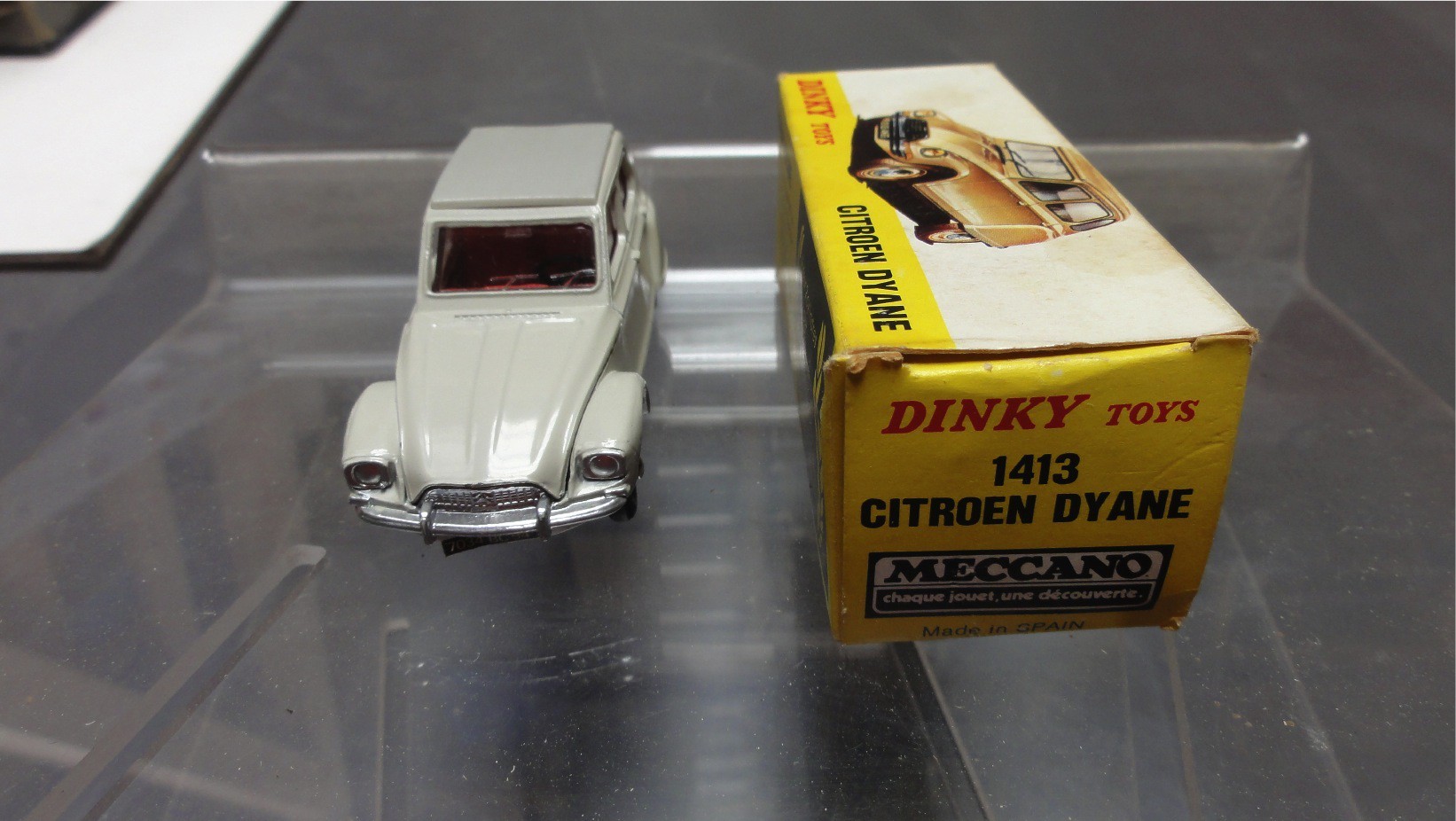 Citroën Dyane beige Dinky Toys réf 1413