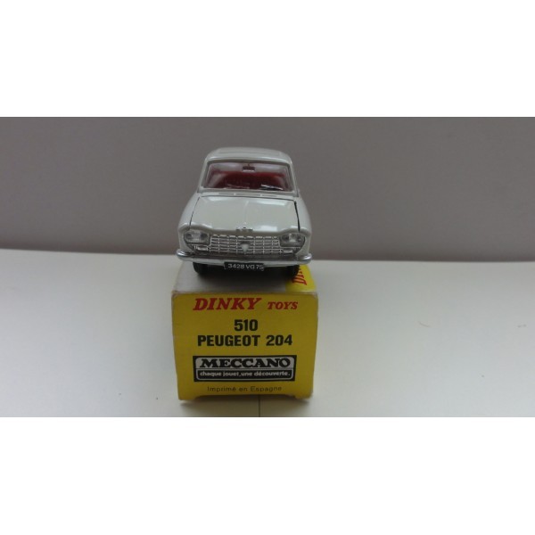 Peugeot 204 berline beige  Dinky Toys réf 510