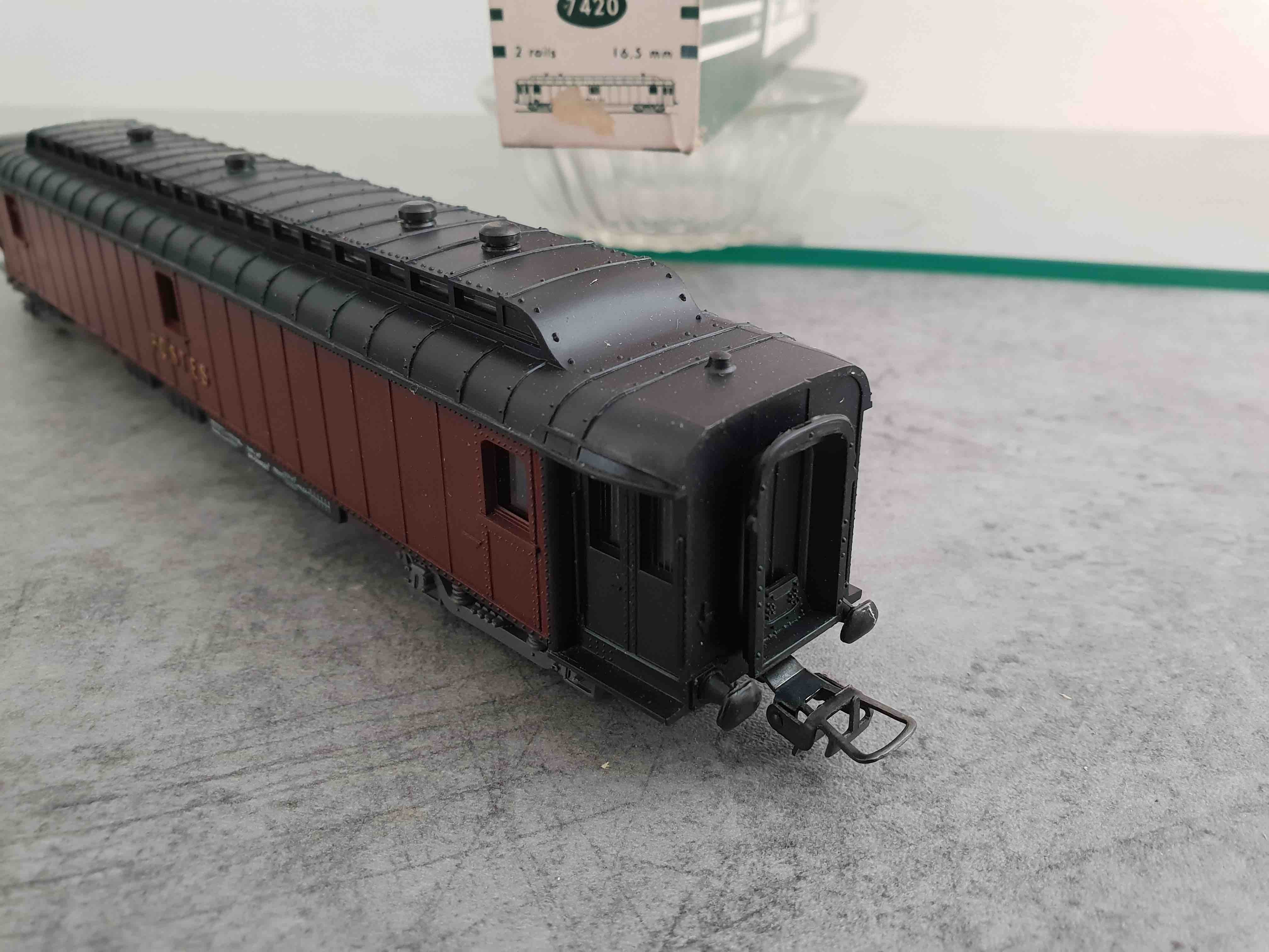 HORNBY 7420 VOITURE POSTALE