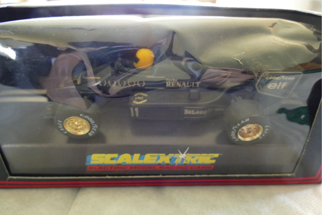 SCALEXTRIC C425 LOTUS RENAULT 98T  ANGLETERRE