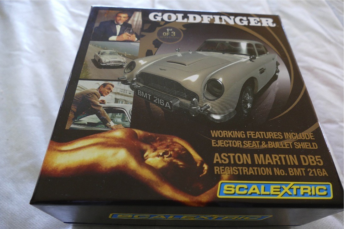 SCALEXTRIC C3091 GOLDFINGER JAMES BOND 007 ASTON MARTIN DB5 