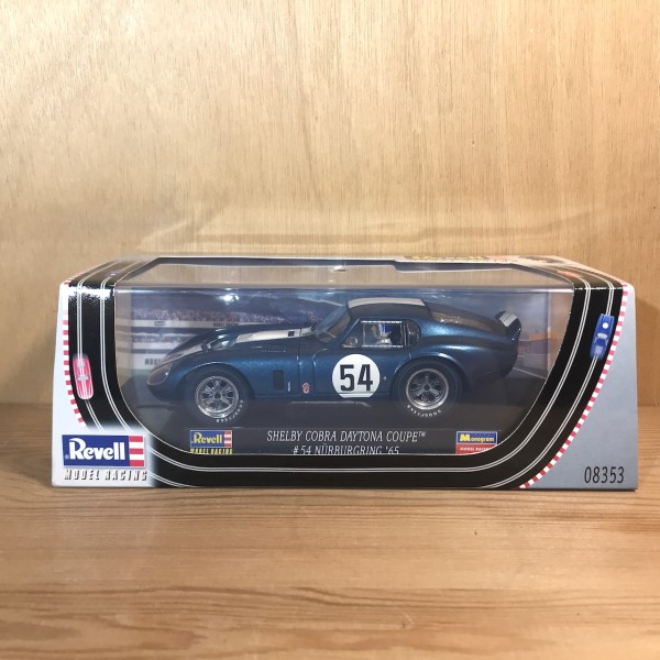 Shelby Cobra Daytona coupé No 54 Nurburgring 65 REVELL 08353