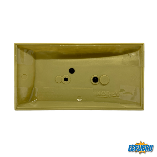 Mitsubishi Pajero - La légende du Dakar NOREV No 17